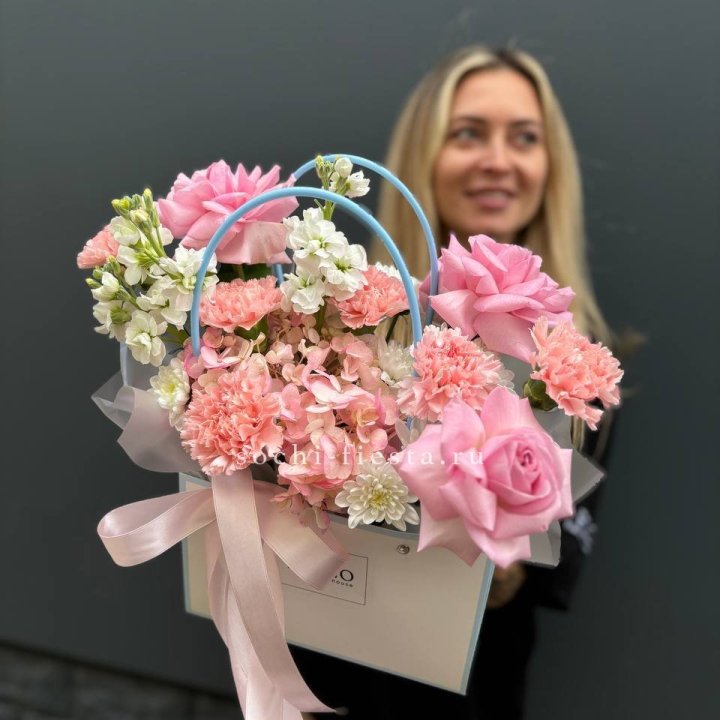 Сумочка "Бал цветов" в Абакане