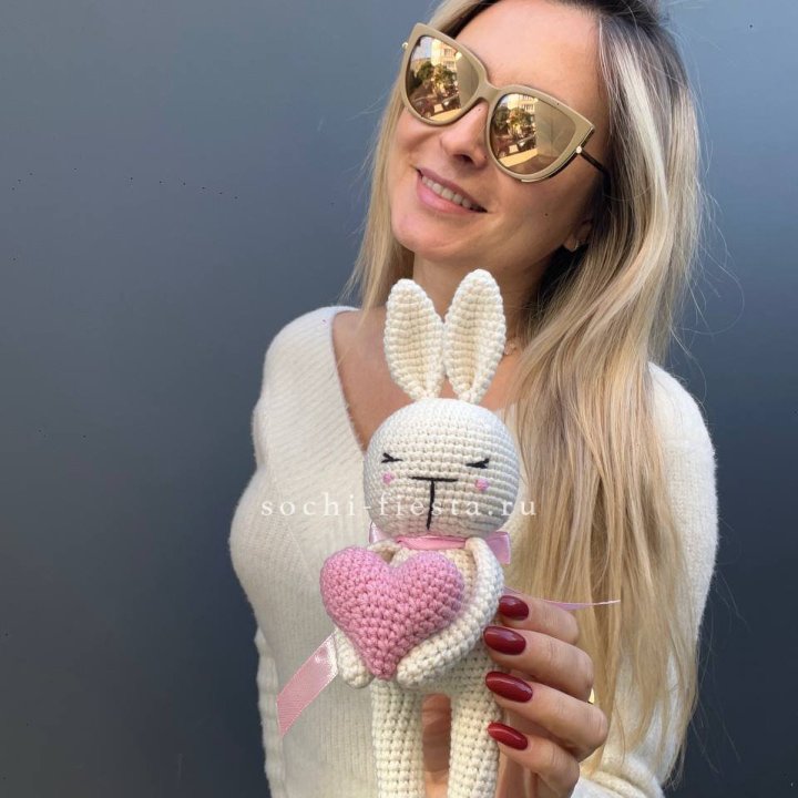 Зайка с сердцем ручной работы в Абакане