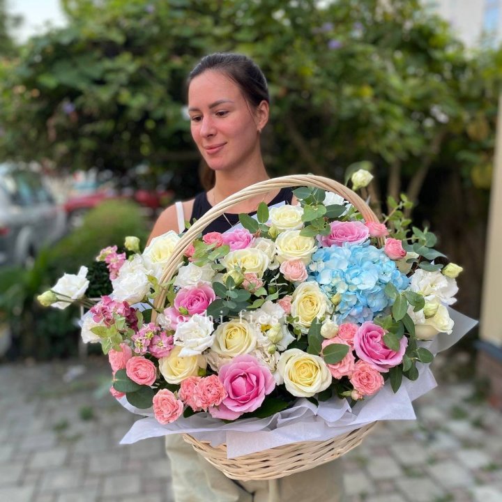 Цветочная корзина №2 в Абакане