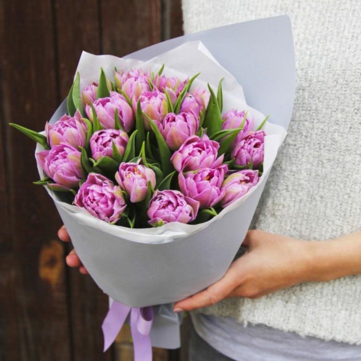 Букет пионовидных тюльпанов в Абакане