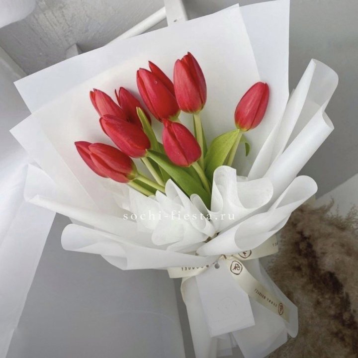 Букет красных тюльпанов в Абакане