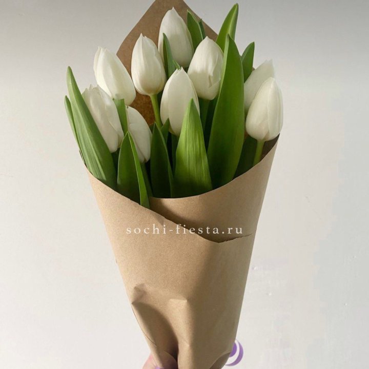 Букет белых тюльпанов в Абакане