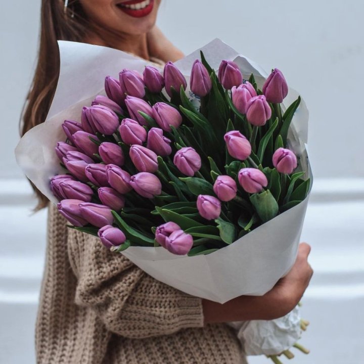 39 сиреневых тюльпанов в Абакане