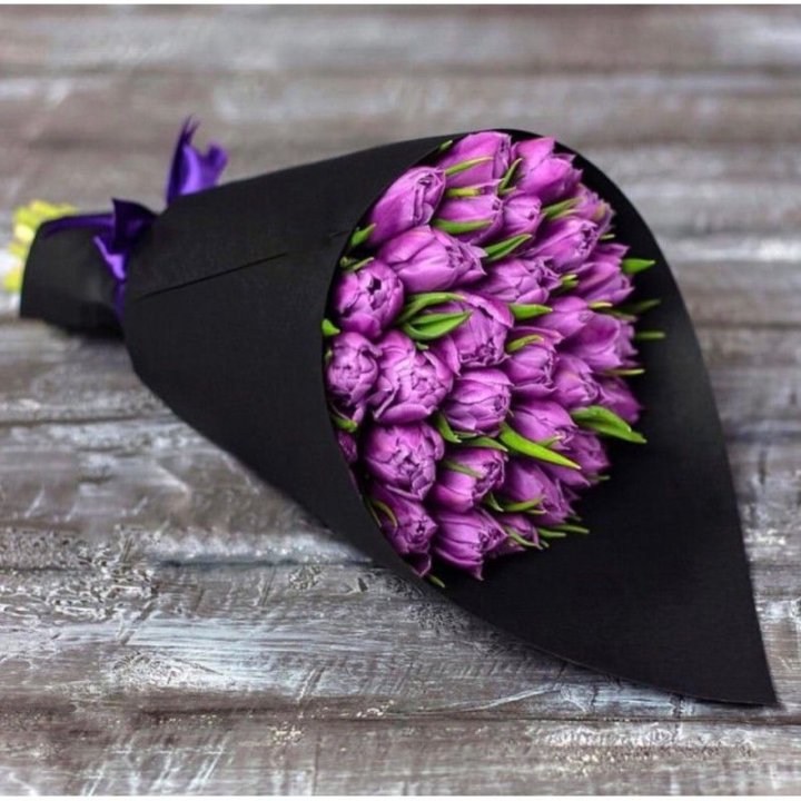 Пионовидные тюльпаны блэк в Абакане